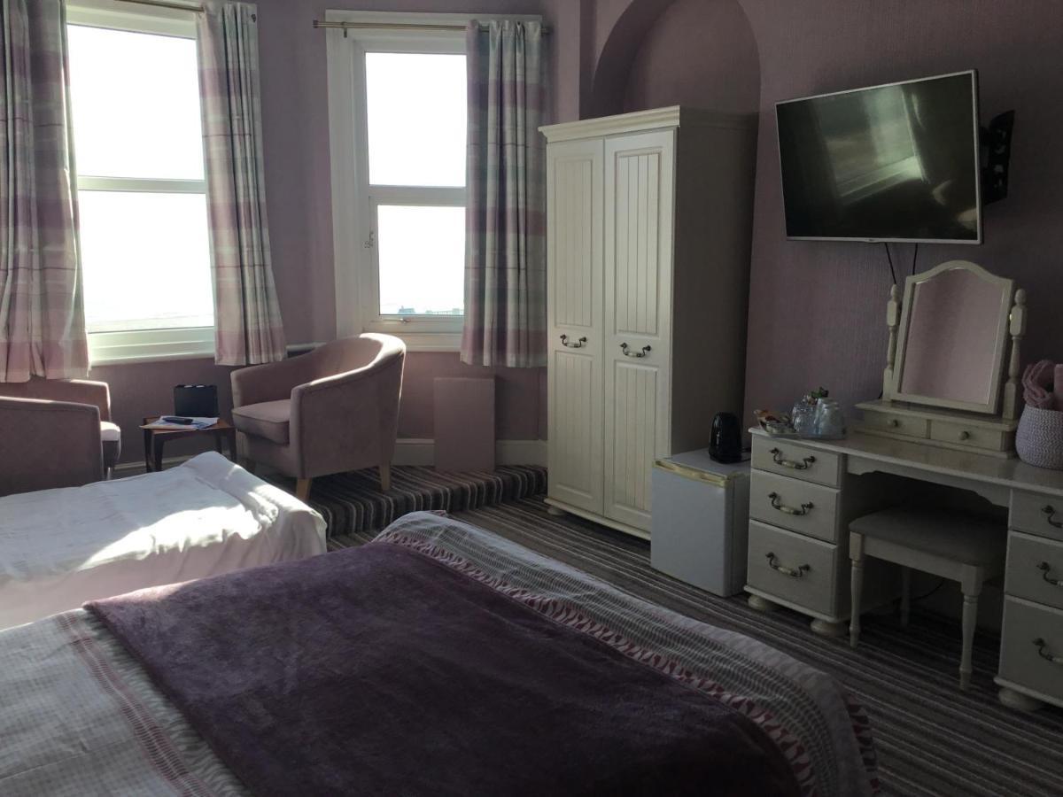 The Coventry Guest House ローストフト エクステリア 写真