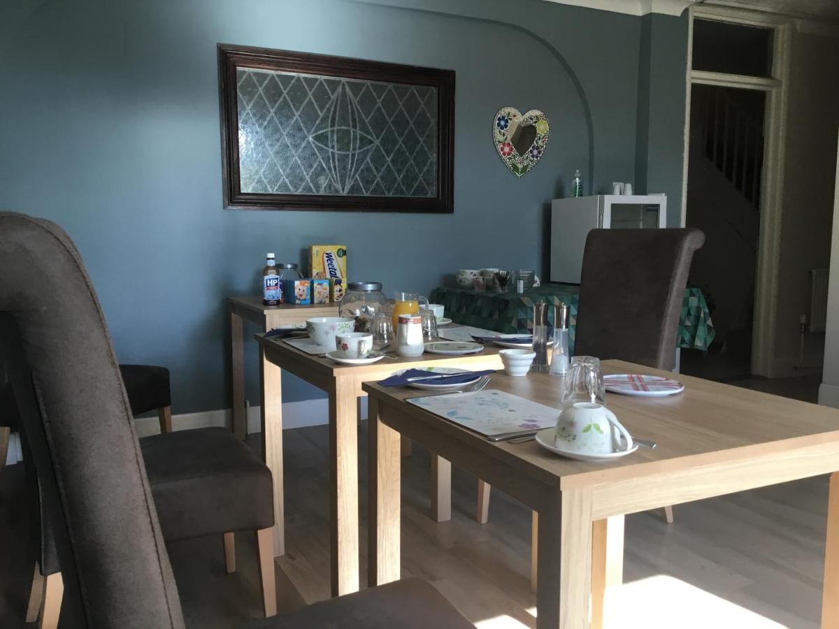 The Coventry Guest House ローストフト エクステリア 写真
