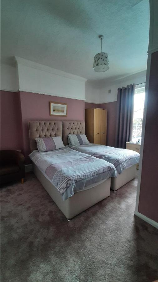 The Coventry Guest House ローストフト エクステリア 写真
