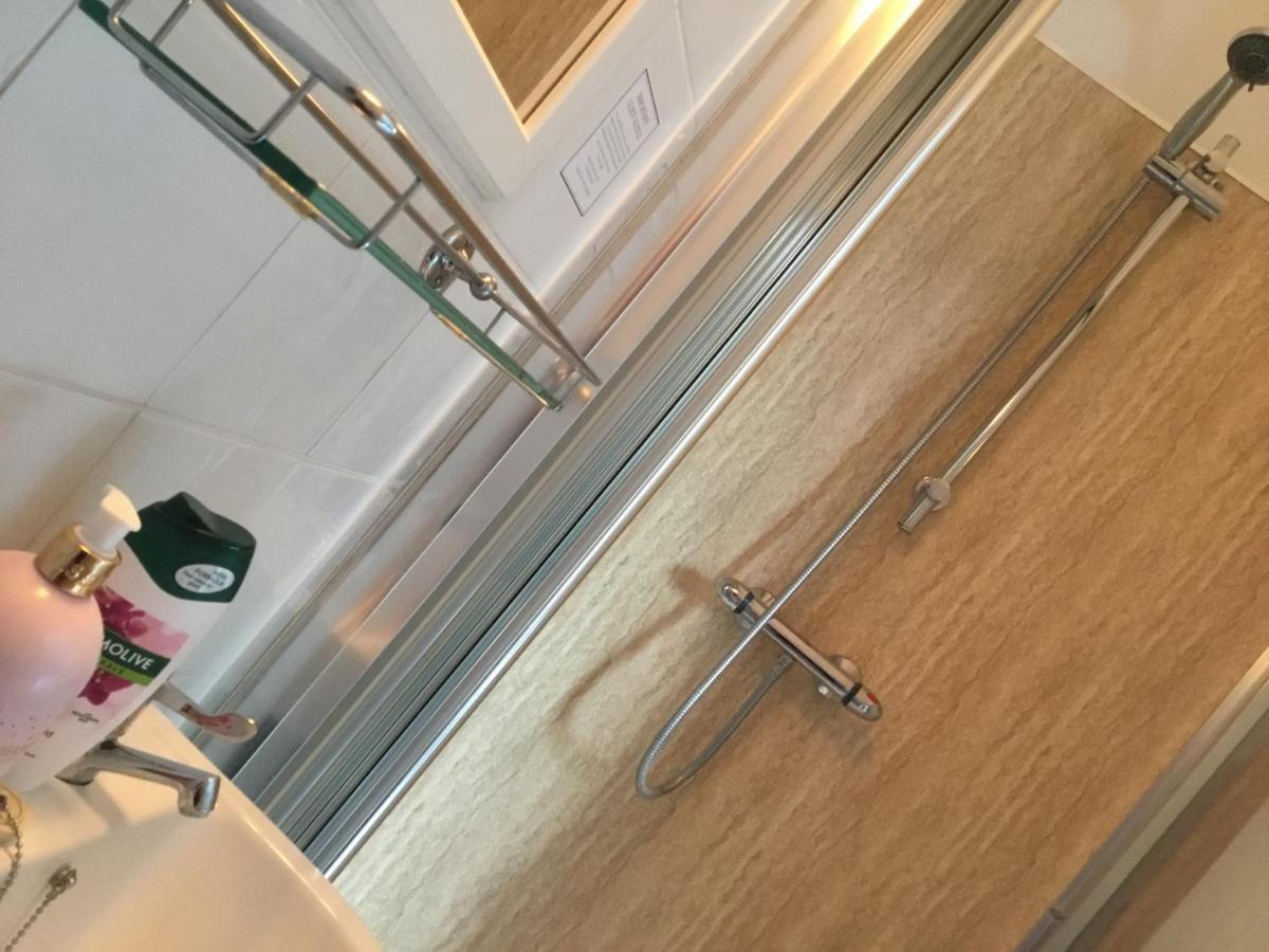 The Coventry Guest House ローストフト エクステリア 写真